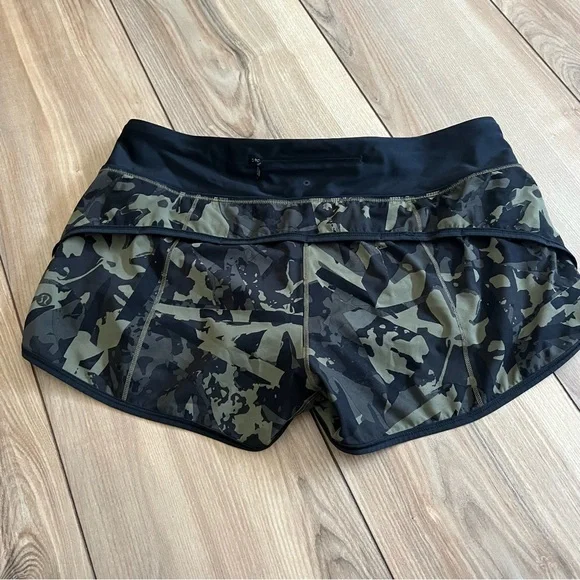 Lululemon Speed Short *H2O‎ - Picture 5 of 16